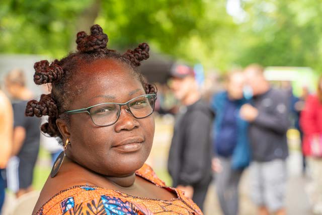 Zum Internationalen Frauentag erzählt Liesse Ebengo von der Situation der Frauen im Kongo – Sa. 08.März 2025 – buch7 Langweid