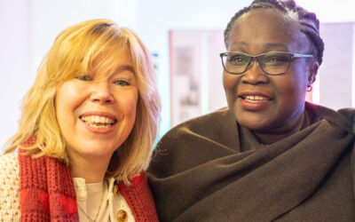 Brechthaus Augsburg mit Linda Kohn vom ILB – Ausstellung Tücher und Bücher